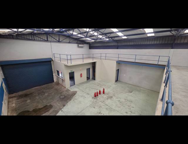 360M² WAREHOUSE TO LET IN RIVERSIDE PARK